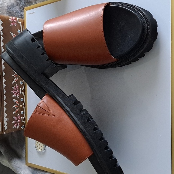 AEROSOLS 9.5 - Picture 3 of 12